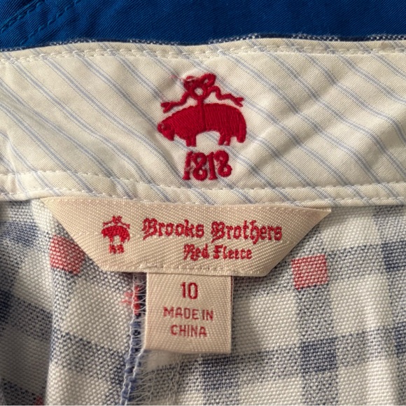 Brooks Brothers Size 10 Navy and Red Checkered Women's Shorts - Picture 2 of 3